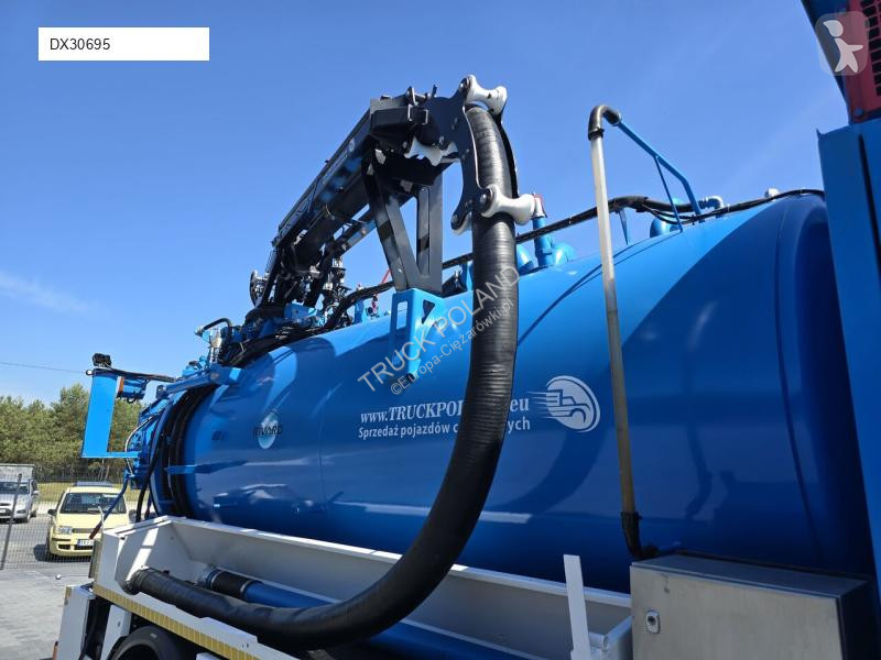 Камион Renault RIVARD HYDROCURE
