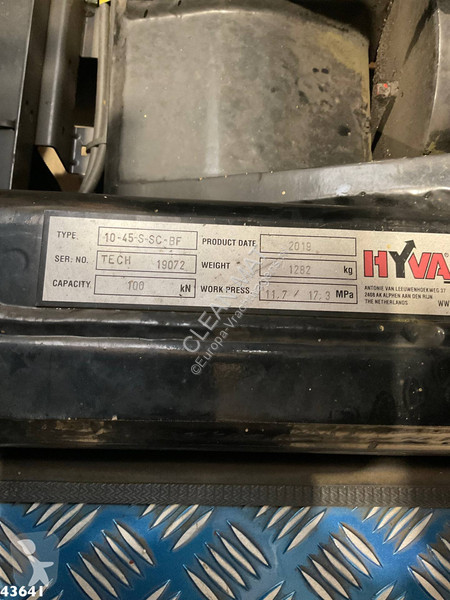 Kamion Renault D 240 Euro 6 HMF 10 Tonmeter...