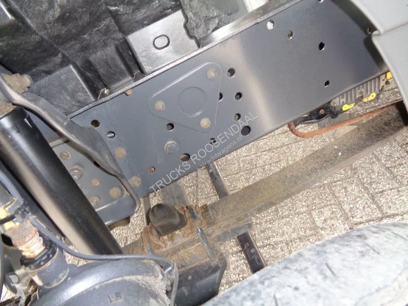 Kamion Mercedes 822 822 + Euro 5 + Dhollandia lift