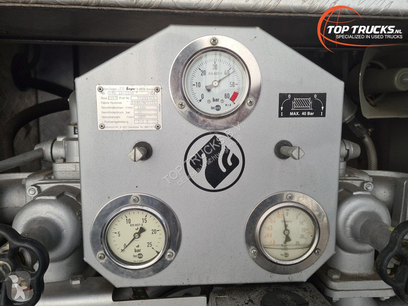 Kamion Mercedes 1325 1.600 ltr -Brandweer,...