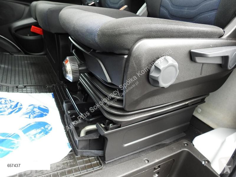 Lastbil Iveco DAILY 35C14 KONTENER 8 PALET...