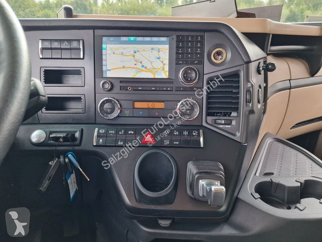 Kamion Mercedes 2545 /für Tierkadaver / mit Waage