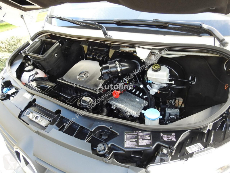 Kamion Mercedes SPRINTER KONTENER WINDA 8 PALET...