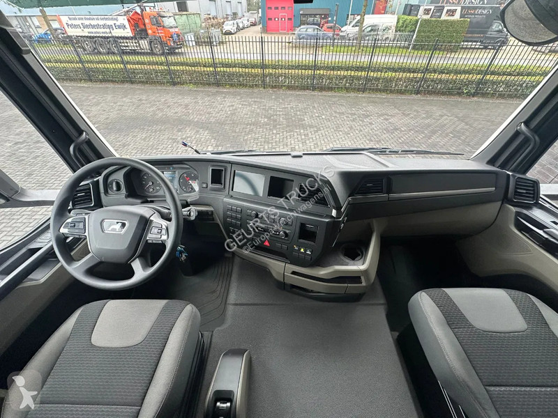 Kamion MAN 35.470 8X4 HMF 4020-K6 + FJ 600 K4...