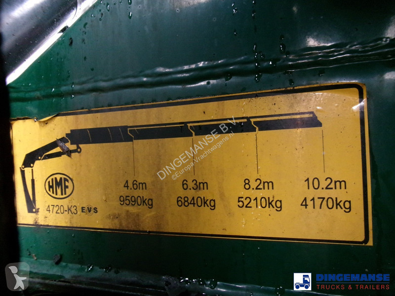 Vrachtwagen  Platform trailer + HMF 4720 K3 crane
