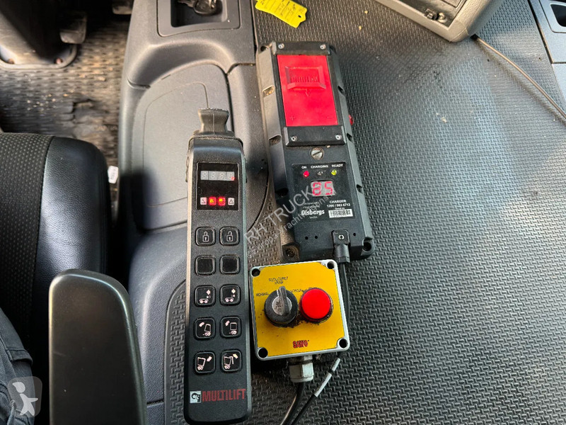 Kamion Scania 320 6X2 - EURO 6 + HIAB XS 144...