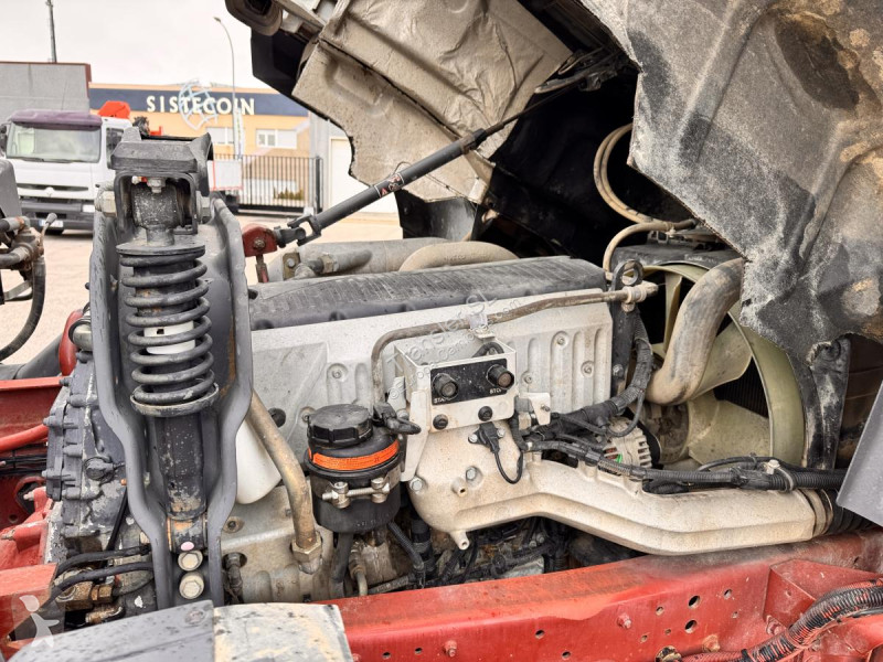 Kamion Iveco 260 E 31 H MP