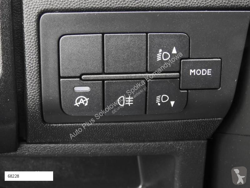 Véhicule utilitaire Peugeot BOXER SKRZYNIA...