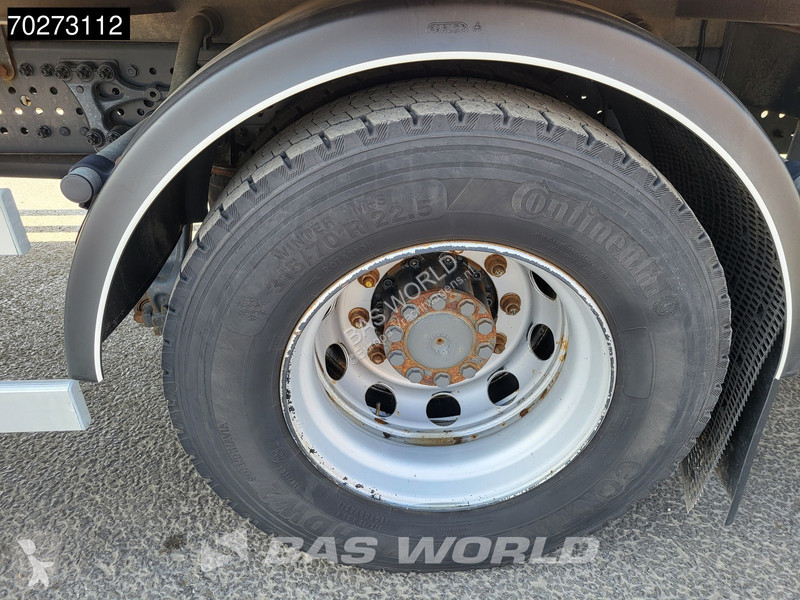 Kamion Mercedes 1827 4X2 2.000kg Ladebordwand...