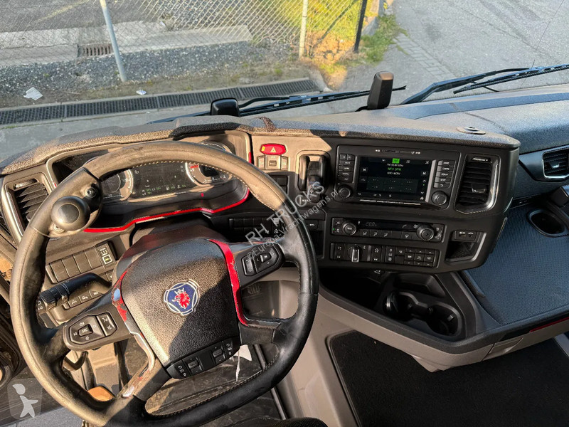 Kamion Scania R580 V8 NGS 6X2 EURO 6 VD 20T HOOK