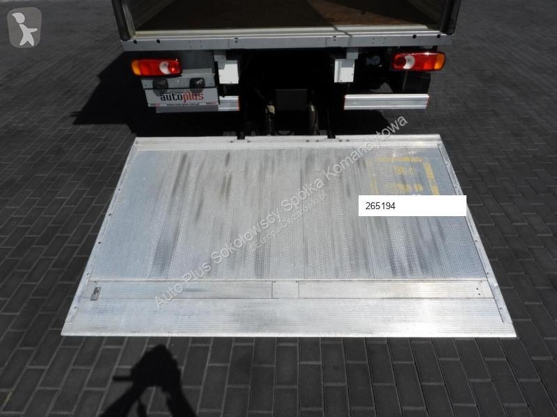 Camion Renault MASTER  KONTENER WINDA 8 PALET...