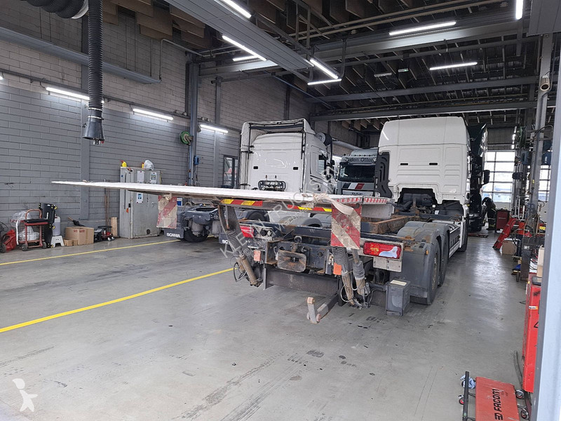 Camion MAN TGX 6x2*4