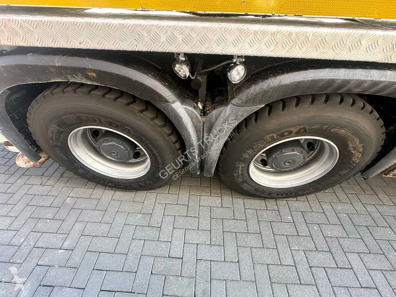 Lastbil Mercedes 4451 8X4 + SERMAC 5Z42...
