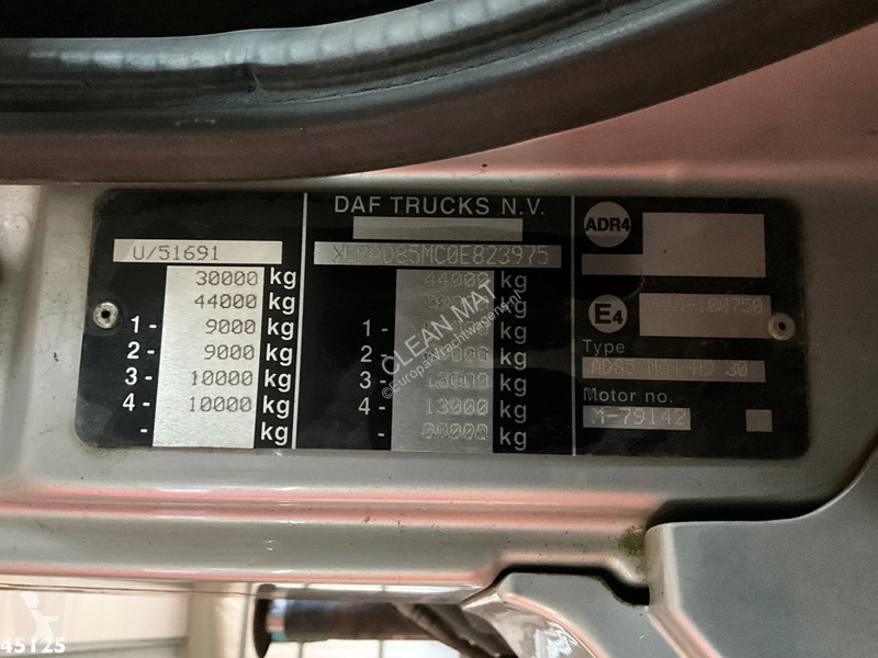Camión DAF FAD 85  460 8x4 Hiab 16 Tonmeter...