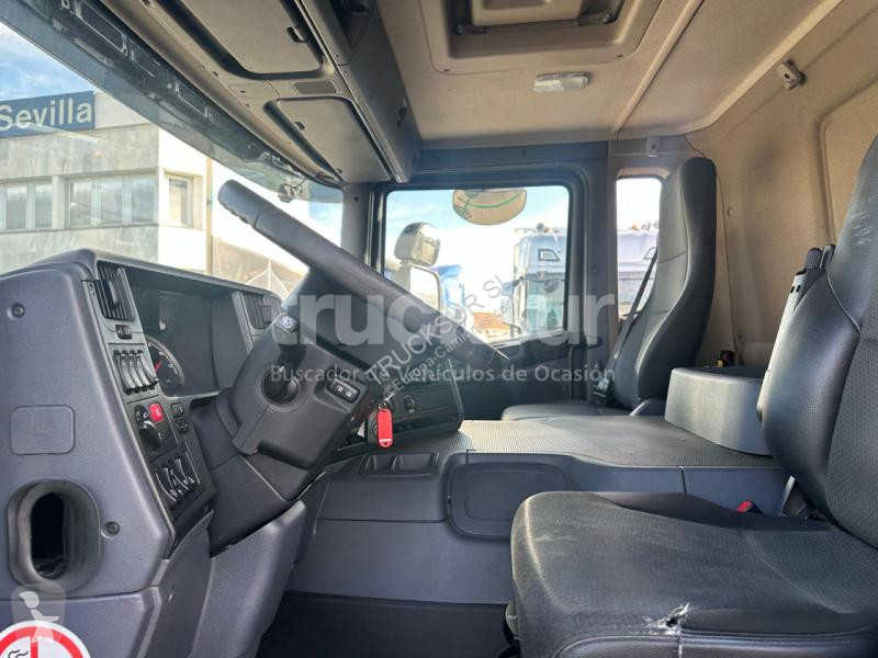 Kamion Scania 320