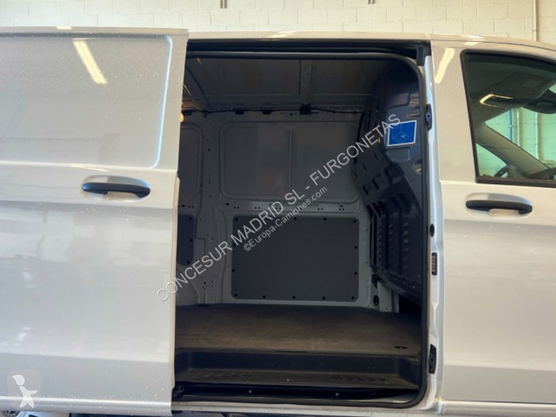 Autoutilitară Mercedes E-Vito 111 Furgón Larga