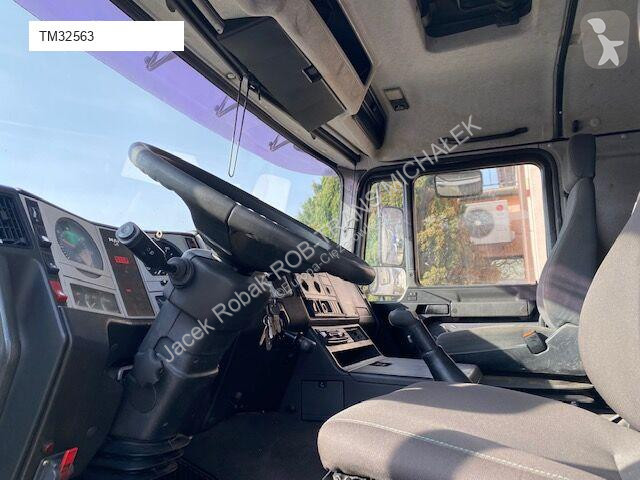 Camion MAN F 2000 /
