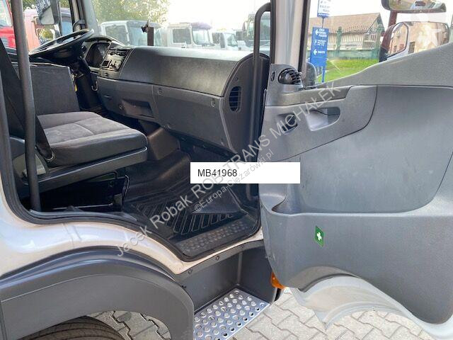 Camion Mercedes 818