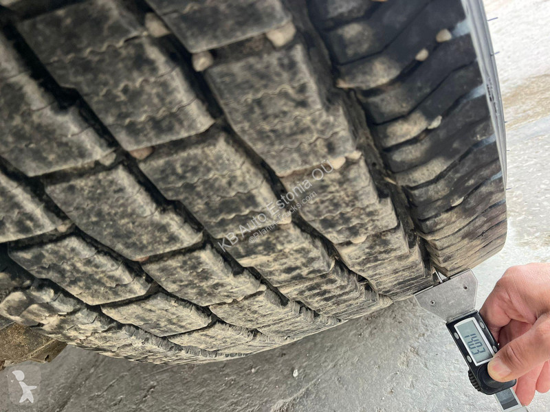 Kamion Volvo FM  8x2*6 HIAB 302E-6 / PLATFORM...