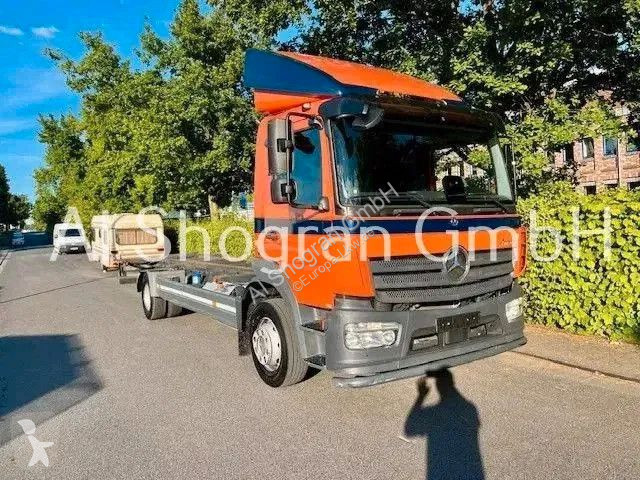 Kamion Mercedes 1218 BDF Koffer / Voll Luft /...