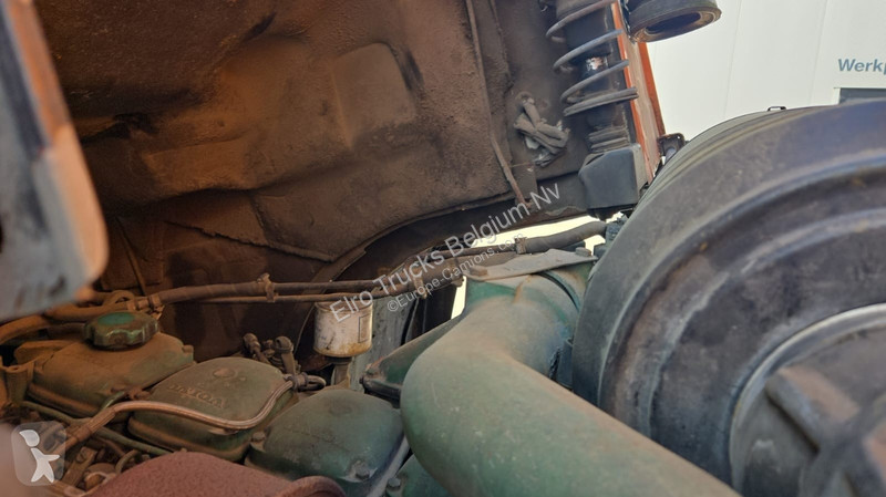 Camion Volvo 10 - 320 (10500L + 1500L / 10...