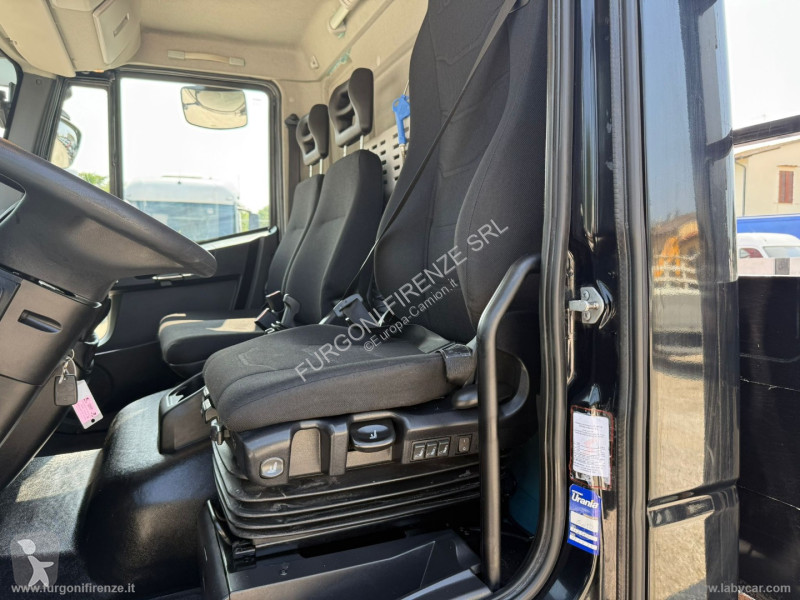 Camion Iveco EUROCARGO ML75 E16 CABINA CORTA...