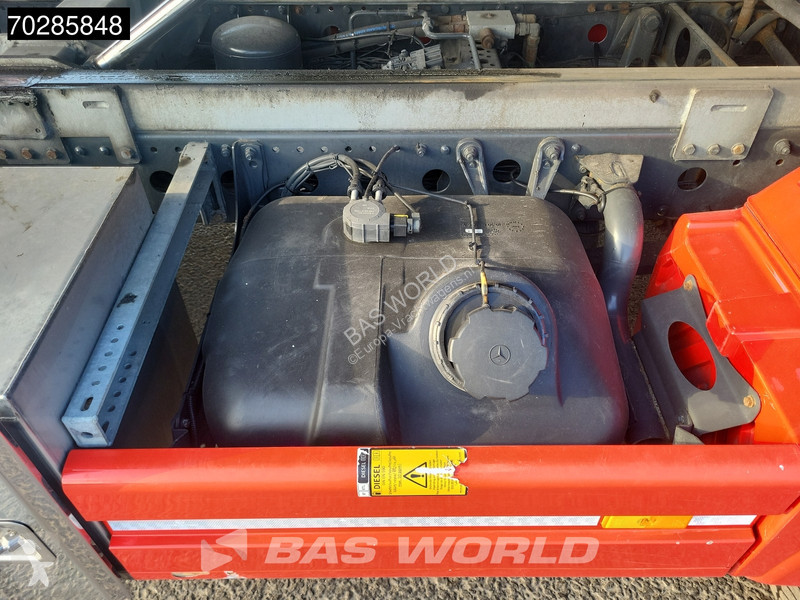 Camion Mercedes 1224 4X2 Monza Abschleppwagen...