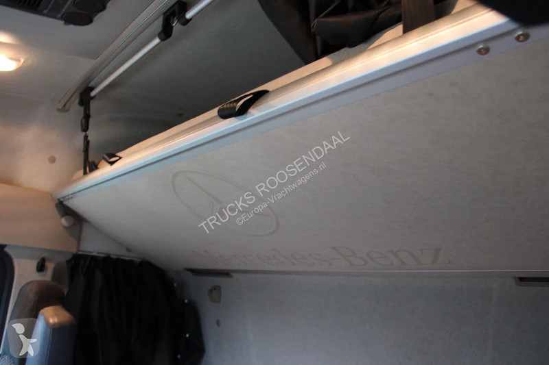 Kamion Mercedes 2027 + EURO 6 + 19T
