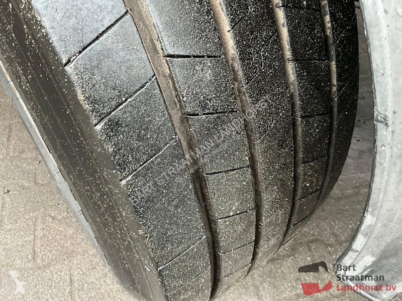 Kamion Volvo 440 8x4 Euro 5 met NCH 30Ton...