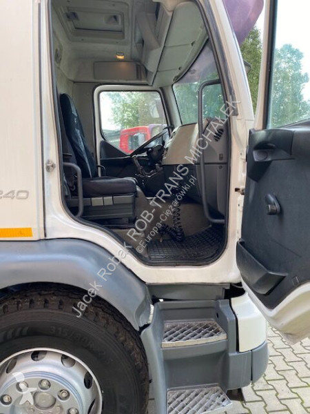 Camion Volvo FL 240