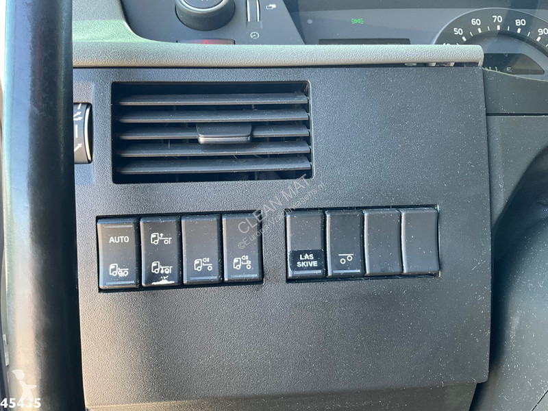 Kamion Volvo 8x4 Euro 6 Palfinger 92 Tonmeter...