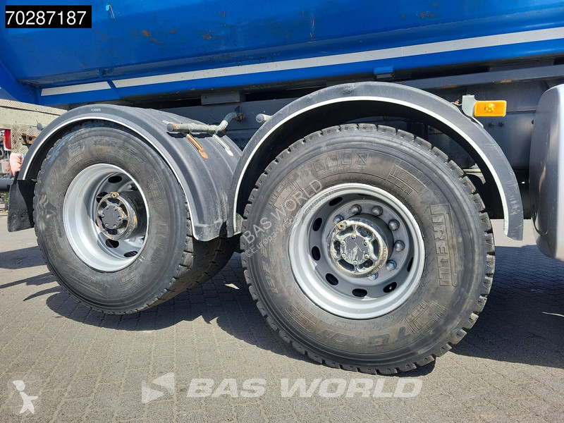 Camion Volvo 500 8X4 14m3 Manjot Tipper...
