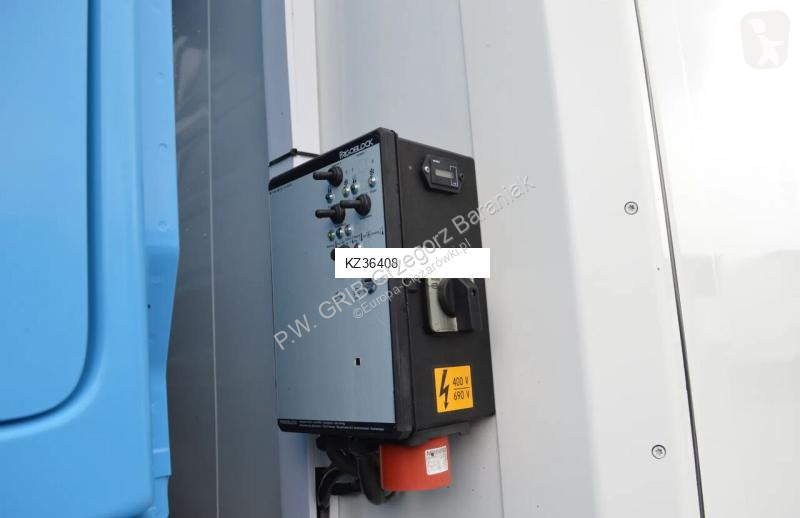 شاحنة Mercedes ANTOS 2540 REFRIGERATOR + LIFT +...