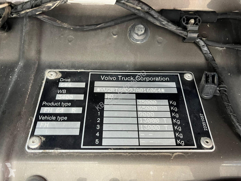 Camion Volvo 6x4 RETARDER / TANDEM AXLE LIFT /...