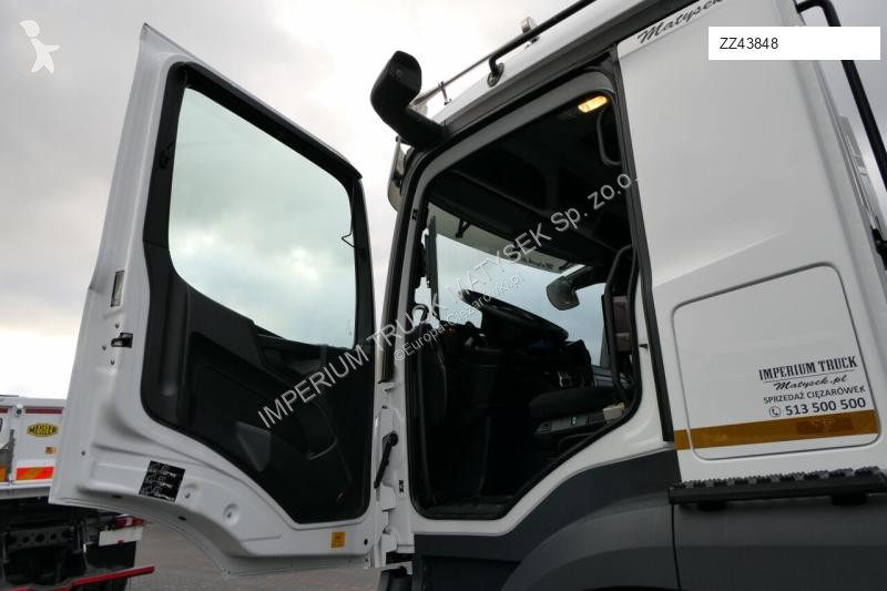 Camion Mercedes AROCS 3246