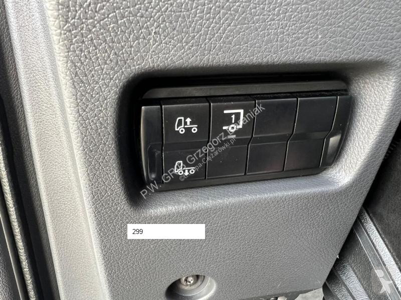Kamion Mercedes 816 EURO 6 ROHRBAHNEN LUFT KLIMA