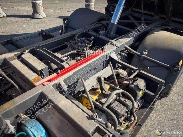 Camión Mercedes 975