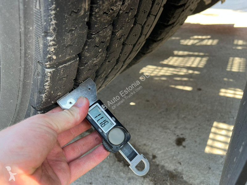 Kamion Volvo 750 8x4 HMF2620K-5 / WINCH /...