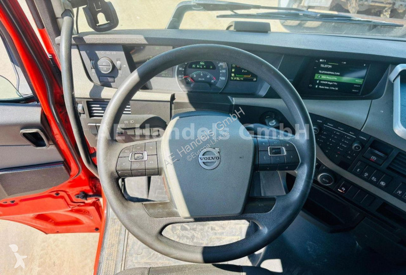 Vrachtwagen Volvo 420