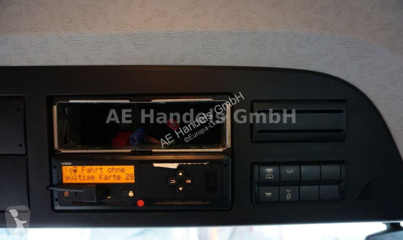 Vrachtwagen Mercedes 3348