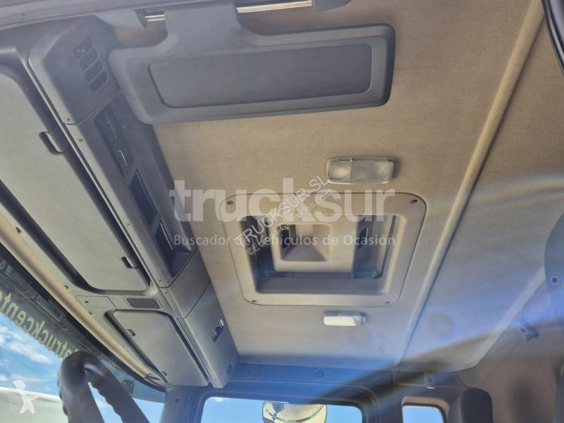 Camion Scania 320