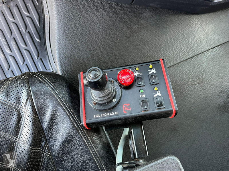 Kamion Mercedes 3253 8x4 2019