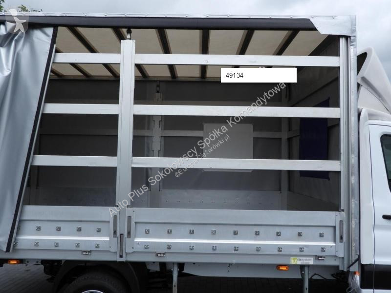 Véhicule utilitaire Ford TRANSIT  PLANDEKA 8...