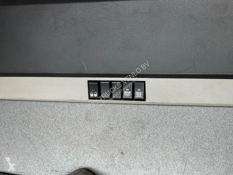 Kamion Volvo 16700 6x4 Tipper And Tractor Combi...