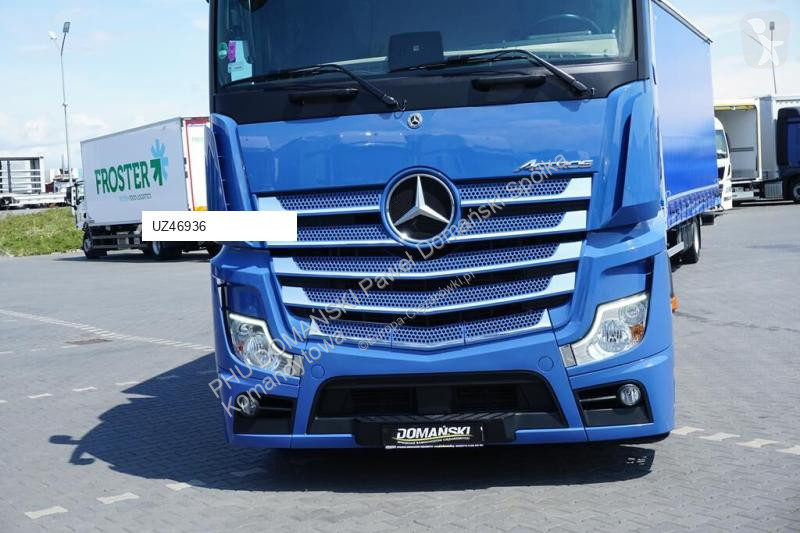 Kamion s návěsem Mercedes / TANDEM