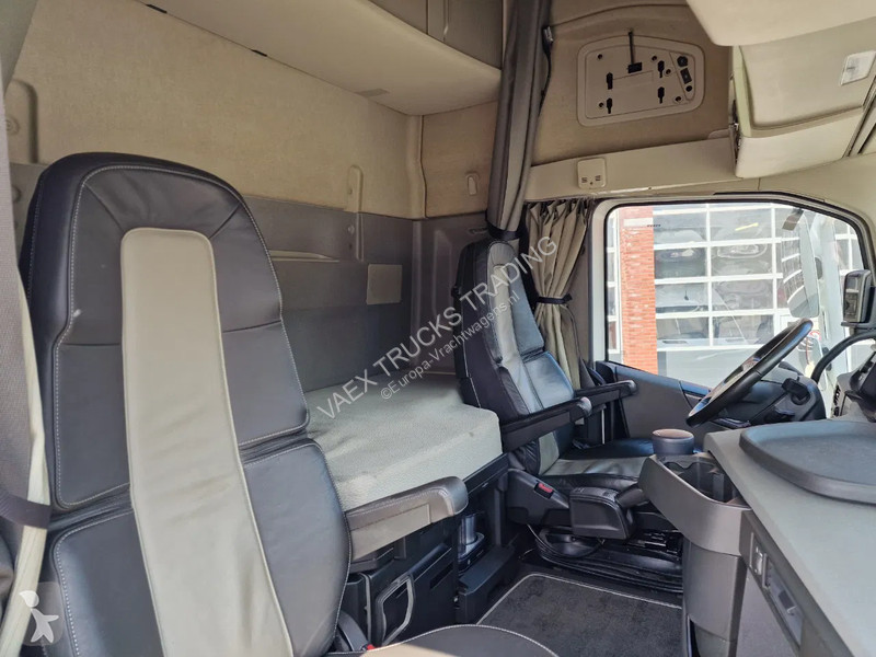 Camion Volvo 13500 Globetrotter XL 6x2 - BDF -...