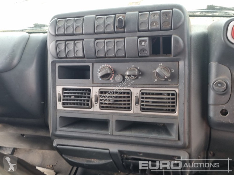 Camion Iveco 120E18
