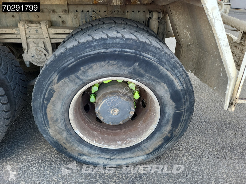 Camion Mercedes 3241 8X4 9m3 Schwing Stetter...