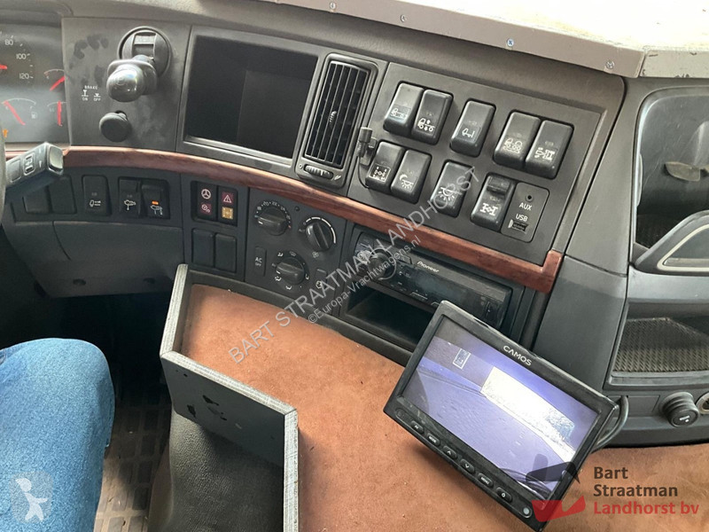 Camión Volvo 420 8x4 Euro 5 with Cable...