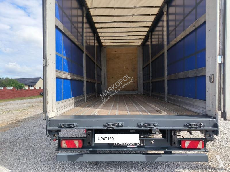 Camion remorque DAF Plandeka